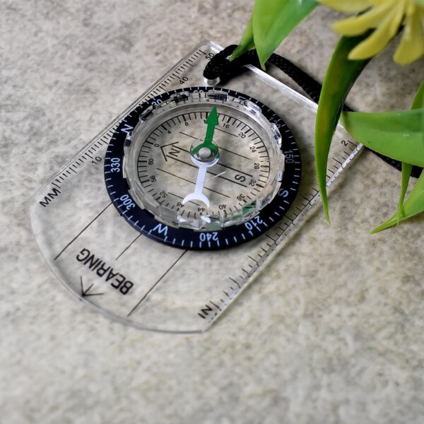 Plastic Compass for Travel Outdoor Compass (1 Pc) - Image 3