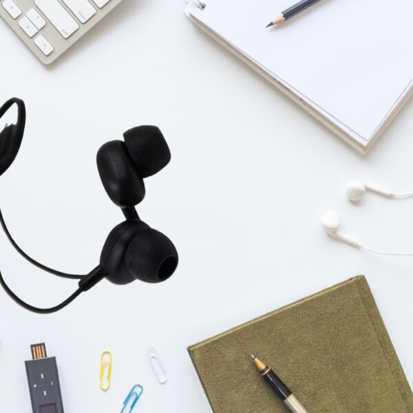 Sport Wired Earphone with Mic (1 Pc) - Image 4
