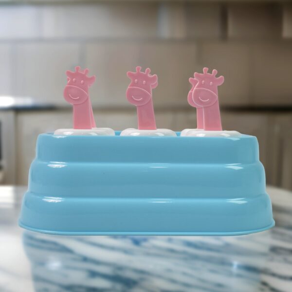 6 Cavity Popsicle Molds Plastic Giraffe shape Ice Moulds (1 Pc) - Image 3