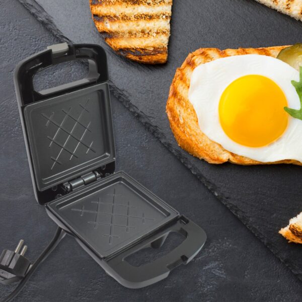Sandwich Maker Makes Sandwich Non-Stick Plates (1 Pc / 500w) - Image 4