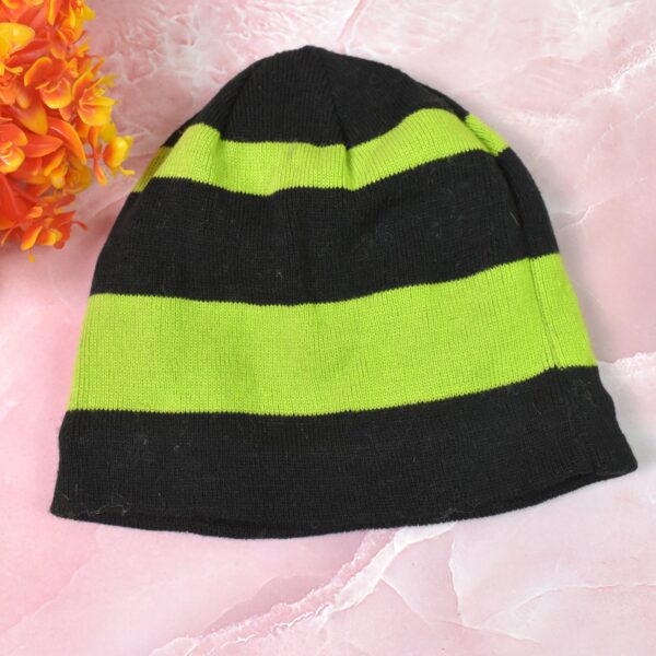Cozy Comfort: Winter Caps for Girls (1pc) - Image 5