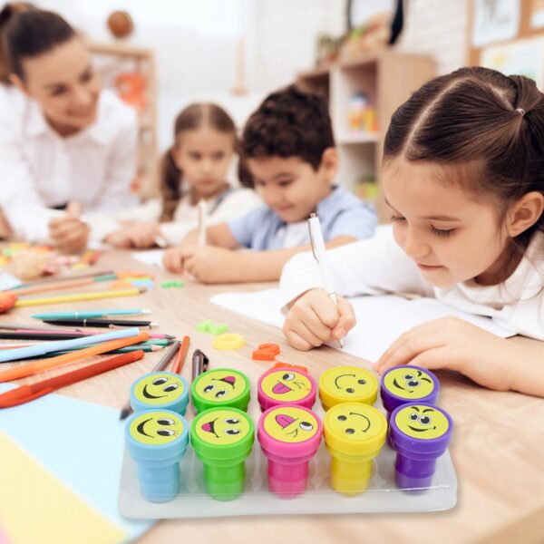 Emoticon Stamps 10 pieces in Round Shape Stamp (Multicolor / 10 Pc) - Image 3