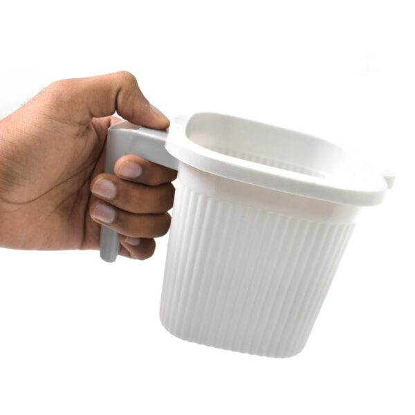 Plastic Square Bath Water Mug (4 Pc / 1000 ML / Mix Color) - Image 4