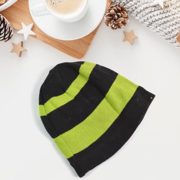 Cozy Comfort: Winter Caps for Girls (1pc) - Image 3
