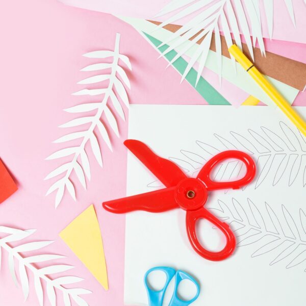 Plastic Child-Safe Scissor Set (50 Pcs Set) - Image 3