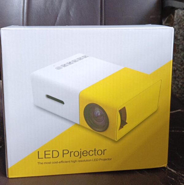 Portable Mini LED Projector (1 Set) - Image 7