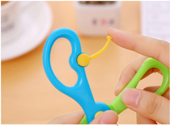 Kids Handmade Plastic Safety Scissors Safety Scissors - Image 7