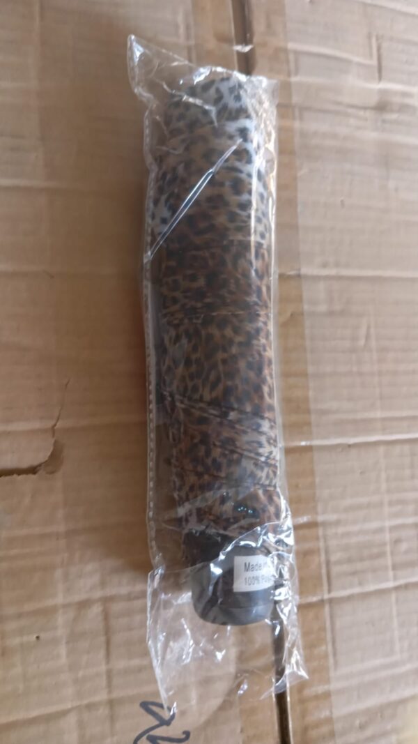 Leopard Shape 3-Fold Sun & Rain Protective Foldable Umbrella (1 Pc) - Image 7