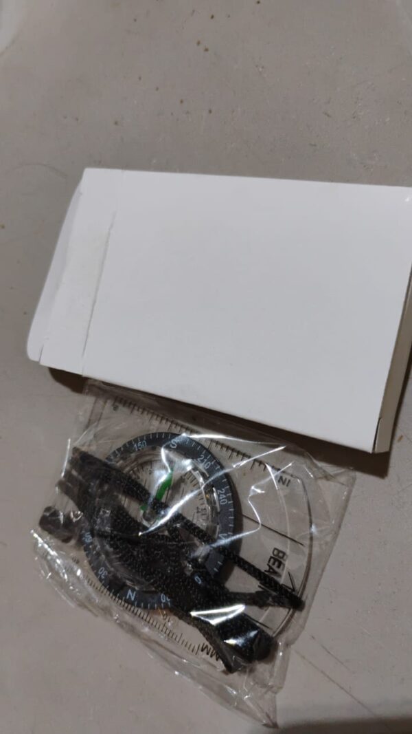 Plastic Compass for Travel Outdoor Compass (1 Pc) - Image 9