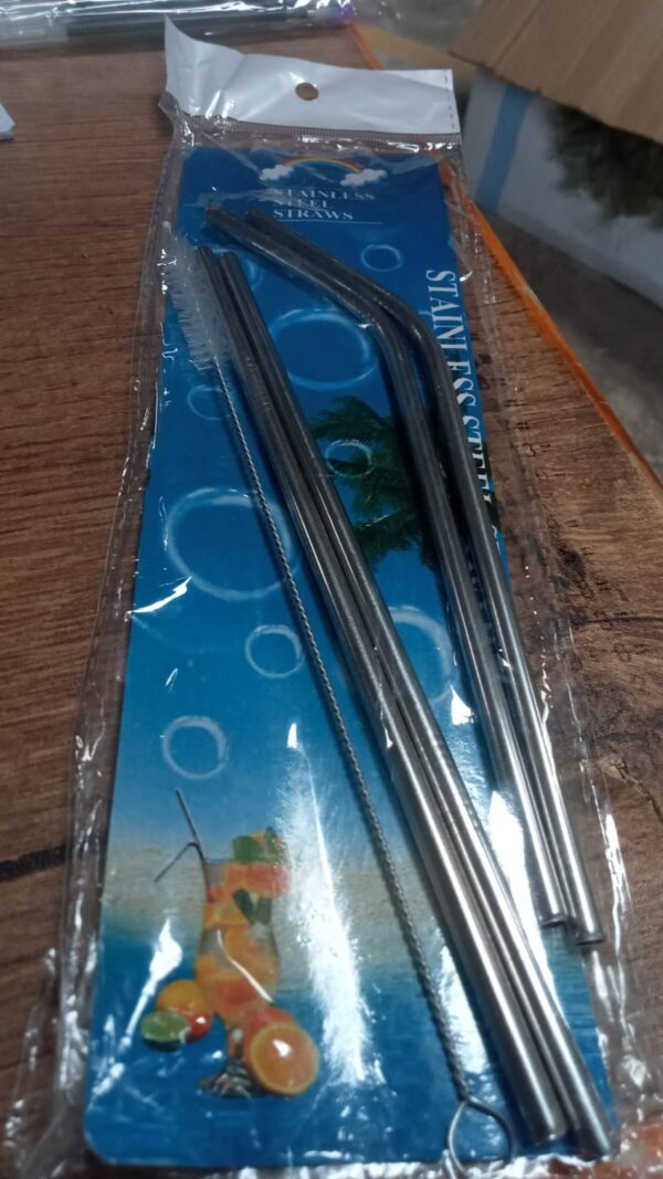 Set of 4 Stainless Steel Straws & Brush (2 Straight straws, 2 Bent straws, 1 Brush) - Image 9