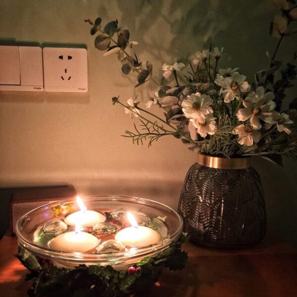 Floating Candle Holder (1 Pc): Romantic Ambiance, Table Decor - Image 5
