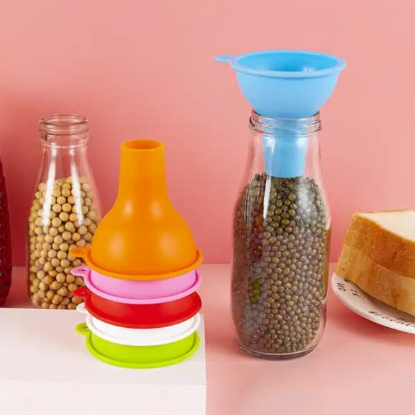 Food-Grade Silicone Funnel: Safe & Easy Transfer for Liquids & Grains (1 Pc) - Image 12