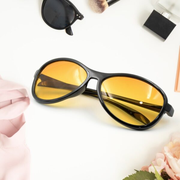 Smart Vision Glasses UV Protected Sunglasses, Lightweight and Attractive Design 3D classic Sunglasses for Men & Women, Lightweight, Both Outdoor and Indoor Use (1 Pc ) - Image 3
