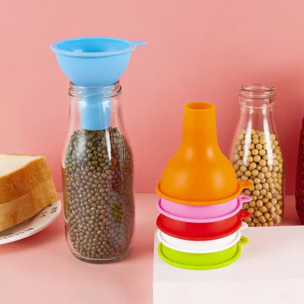 Food-Grade Silicone Funnel: Safe & Easy Transfer for Liquids & Grains (1 Pc) - Image 11