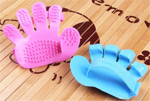 Rubber Pet Cleaning Massaging Grooming Glove Brush - Image 7