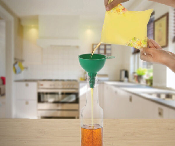 Food-Grade Silicone Funnel: Safe & Easy Transfer for Liquids & Grains (1 Pc) - Image 10