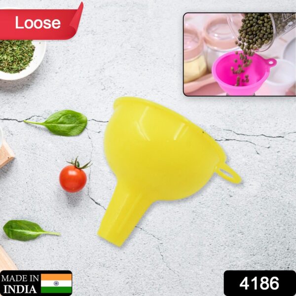 Food-Grade Silicone Funnel: Safe & Easy Transfer for Liquids & Grains (1 Pc) - Image 3