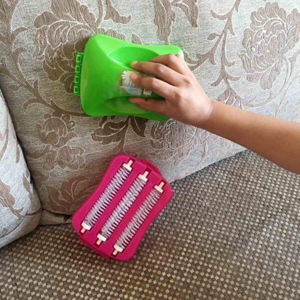 Plastic Handheld Carpet Roller Brush Cleaning with Dust Crumb Collector, Wet, and Dry Brush - Image 4