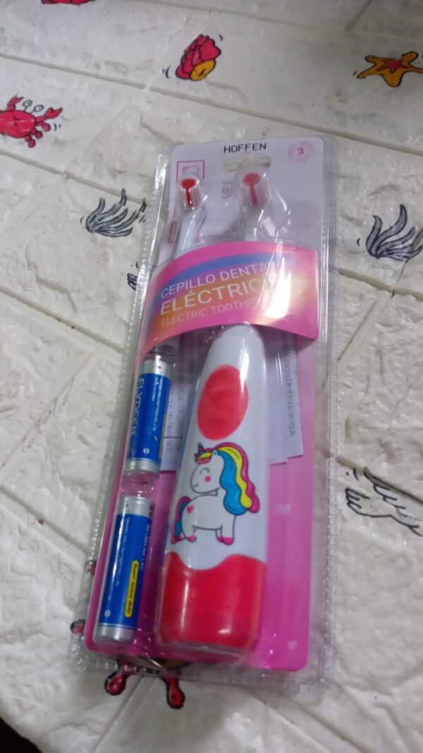 Electric Toothbrush for Kids and Adults Travel Portable Toothbrush With Extra 1 Brush Heads With 2 Battery - Image 10