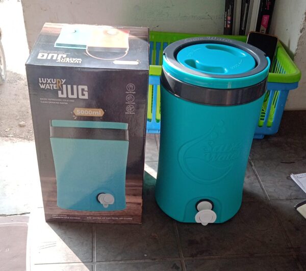 Multicolored 5L Water Rover Jug: Insulated Plastic Jug with Sturdy Handle - Image 7