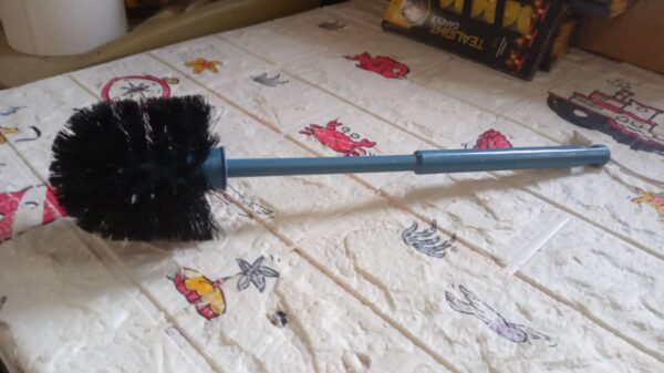 Round Toilet Brush: Effective Cleaning for Your Bathroom - Image 7
