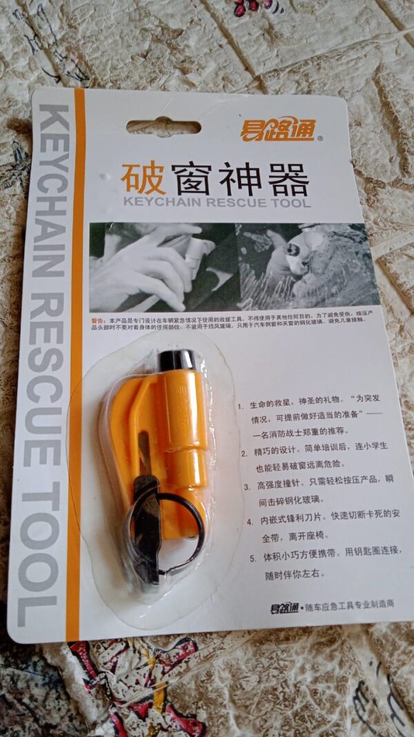 2 in 1 Emergency Safety Cutter with Key Chain, Small Portable Handy Emergency Safely Glass Breaking & Seat Belt Cutting Keychain Tool - Image 7