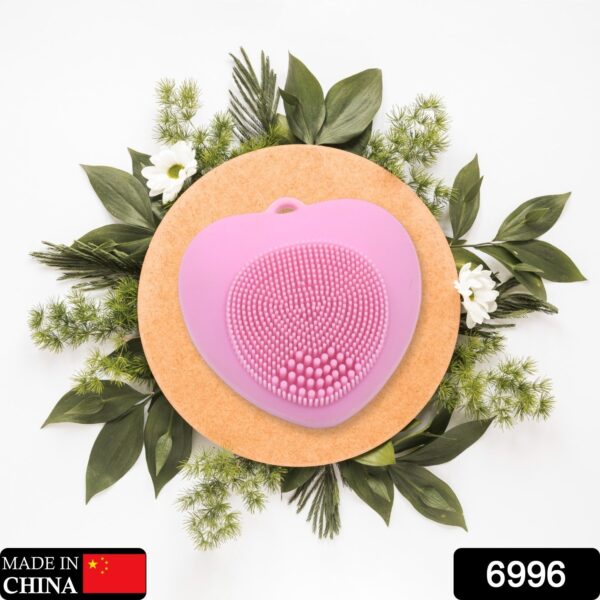 Waterproof Heart-Shaped Face Wash Brush | Silicone Facial Cleansing & Exfoliating Scrubber for Women - Image 2